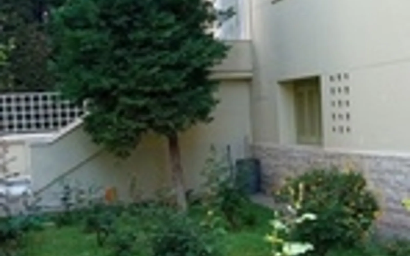 Detached House Of 300 M² With Garden In Neoclassical