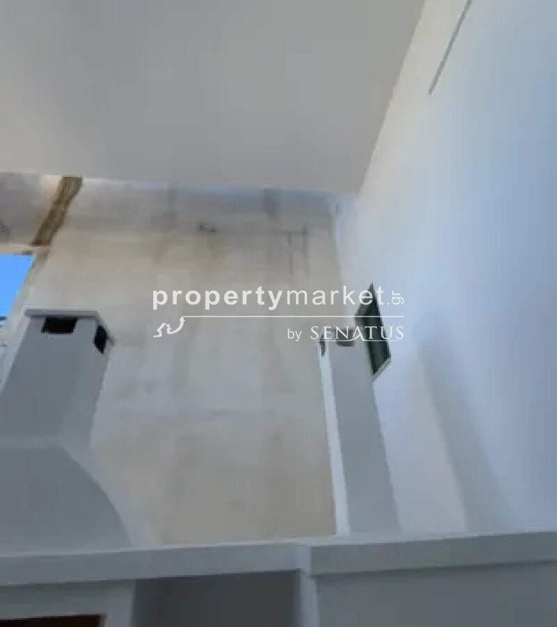 Apartment Of 180 M²