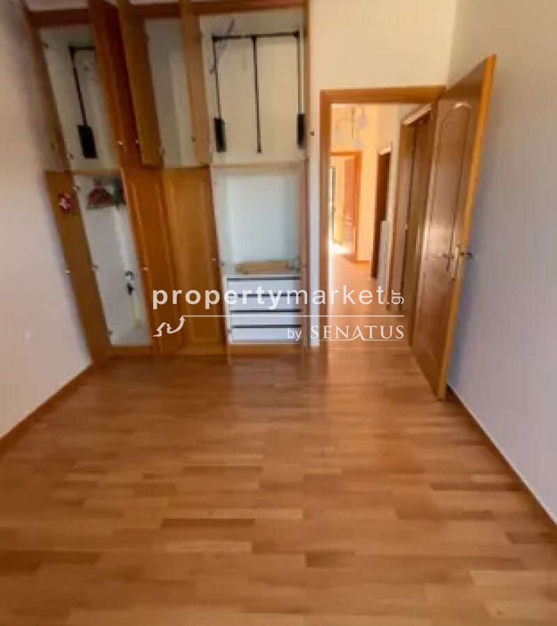 Apartment Of 180 M²