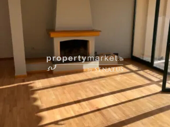 Apartment Of 180 M²