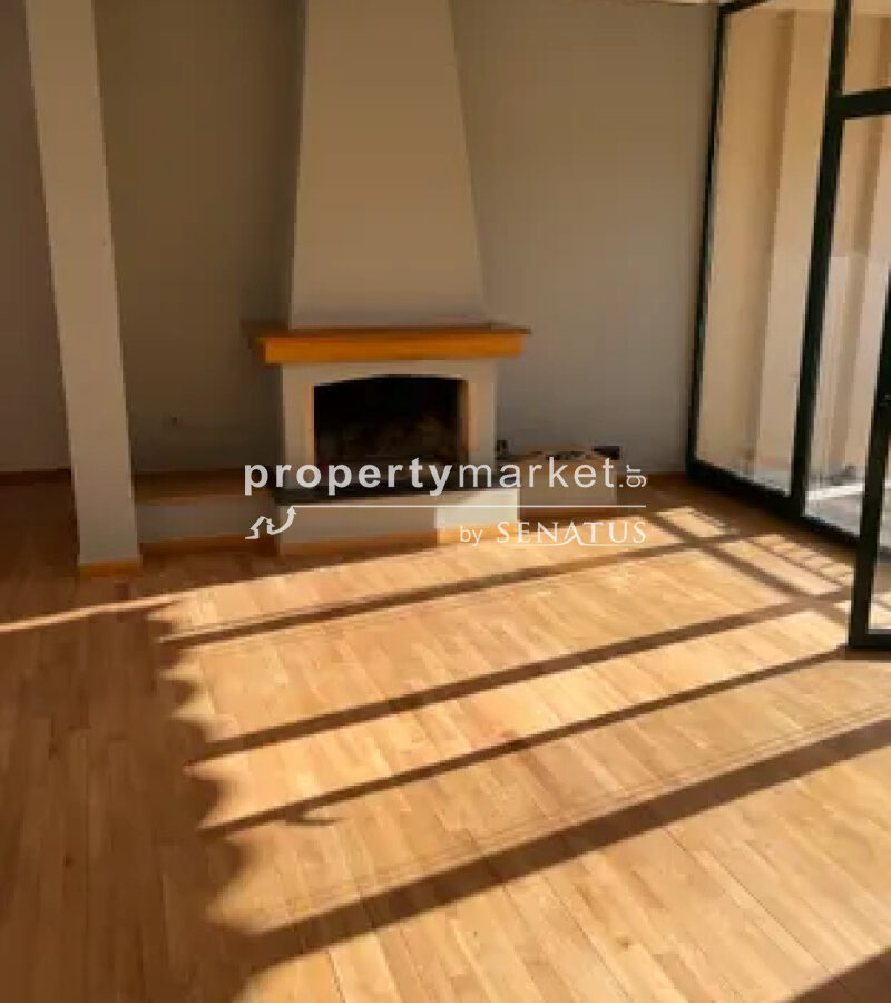 Apartment Of 180 M²