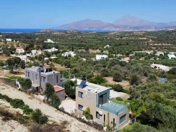 Photo_6554131_DJI_531_jpg_4160905_0_202191114318_photo_original_resized-1-592×444