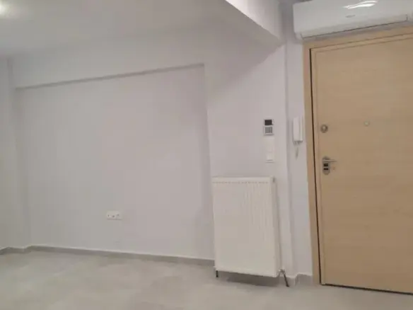 2-bedroom Flat In Center Of Thessaloniki, Greece (70 M²)