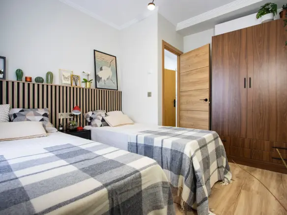 2-bedroom Apartment In Torrevieja, Spain (79 M²)