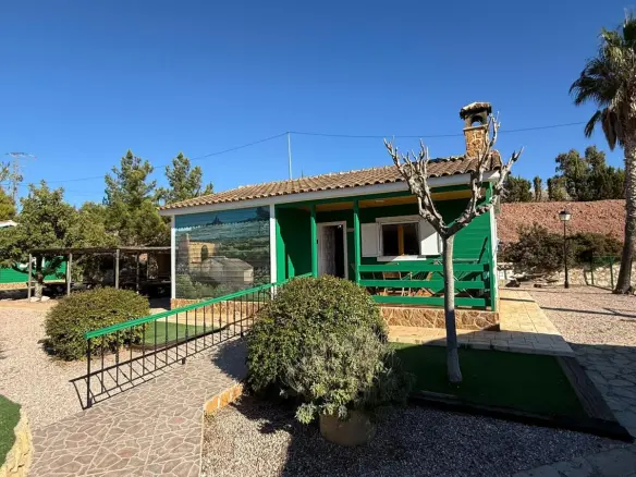 5-bedroom Flat In Aledo, Spain (3.000 M²)