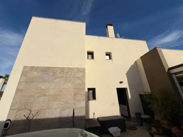 3-bedroom Villa In Los Montesinos, Spain (110 M²)
