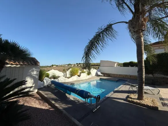 3-bedroom Villa In San Miguel De Salinas, Spain (170 M²)