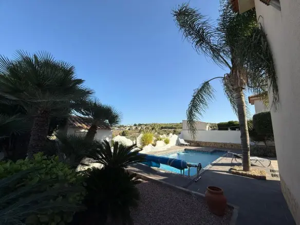 3-bedroom Villa In San Miguel De Salinas, Spain (170 M²)