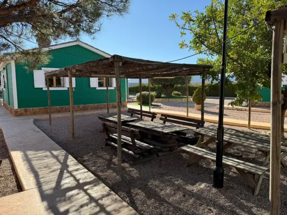 5-bedroom Flat In Aledo, Spain (3.000 M²)