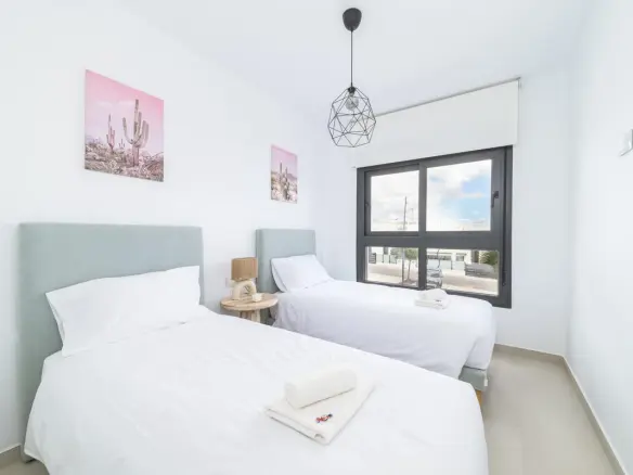 3-bedroom Apartment In Pilar De La Horadada, Spain (80 M²)
