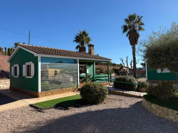 5-bedroom Flat In Aledo, Spain (3.000 M²)