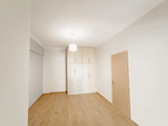 2-bedroom Flat In Attiki, Greece (75 M²)
