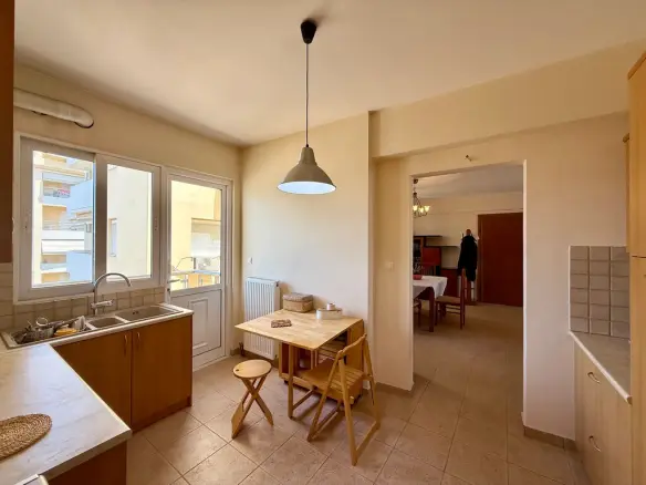 3-bedroom Flat In Alimos, Greece (118 M²)
