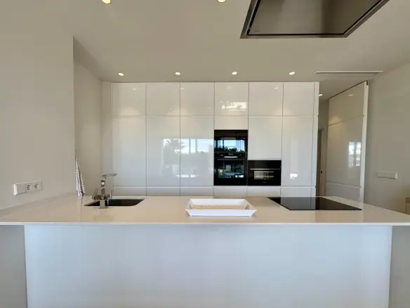 3-bedroom Apartment In Orihuela, Spain (203 M²)