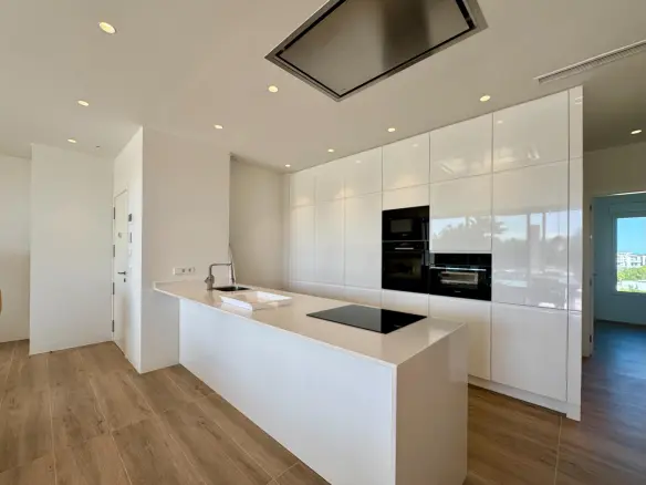 3-bedroom Apartment In Orihuela, Spain (203 M²)