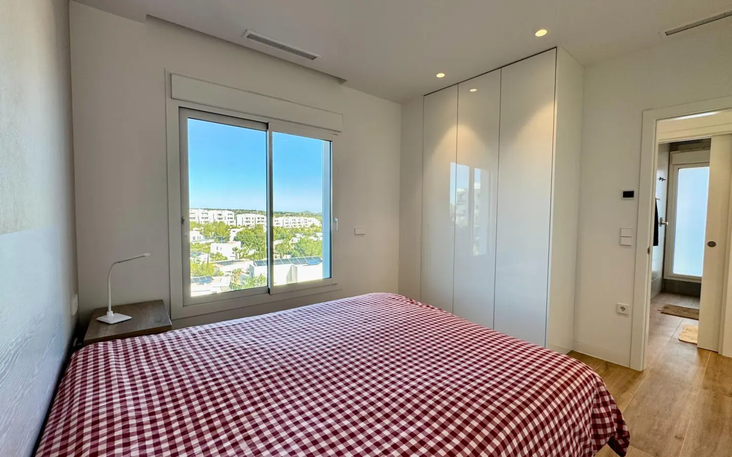 3-bedroom Apartment In Orihuela, Spain (203 M²)