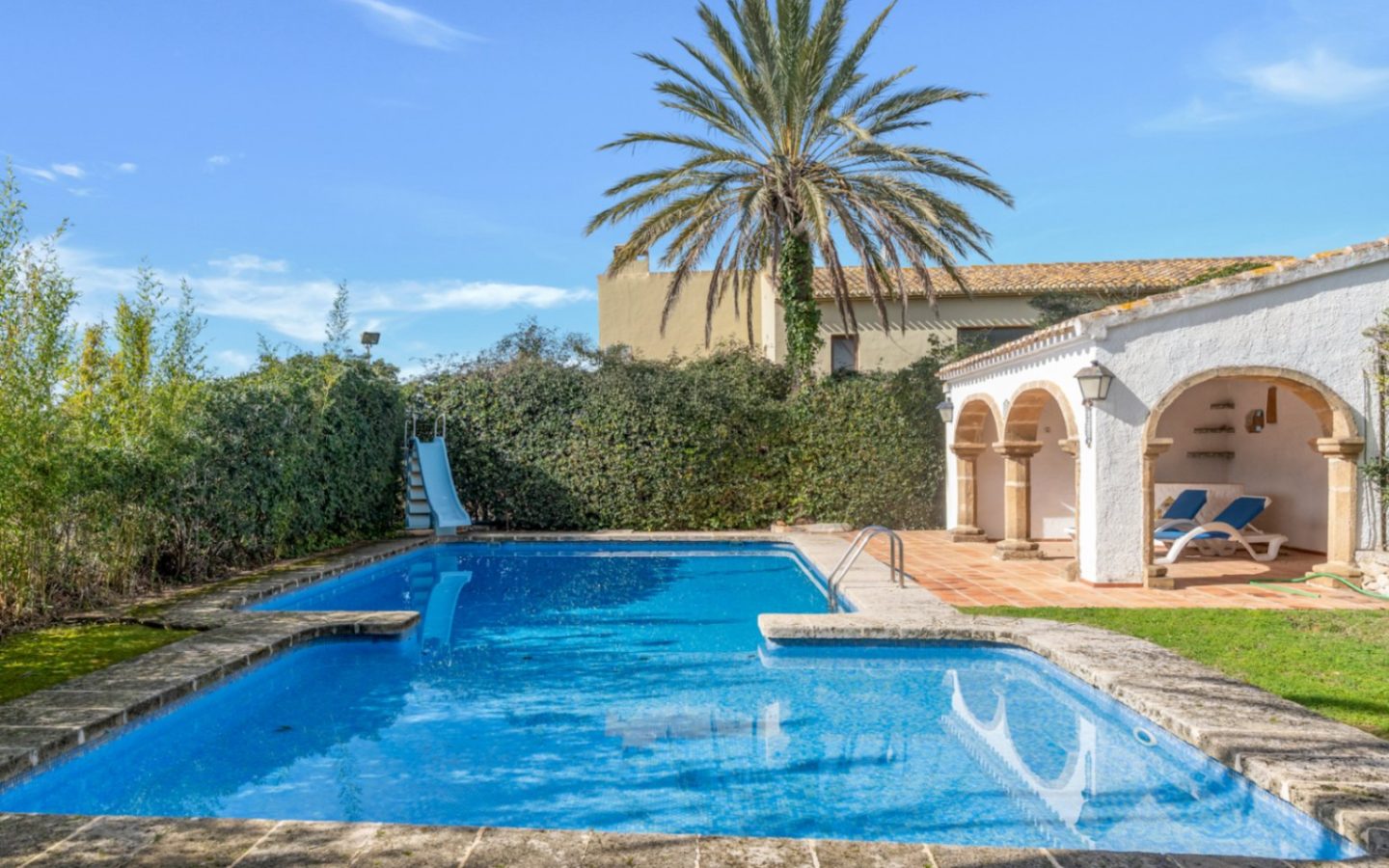 7-bedroom Villa In Jávea, Spain (622 M²)