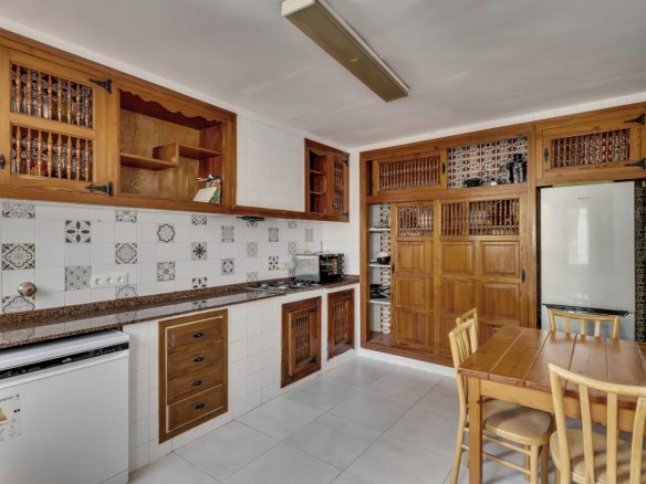 7-bedroom Villa In Jávea, Spain (622 M²)