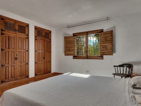 7-bedroom Villa In Jávea, Spain (622 M²)
