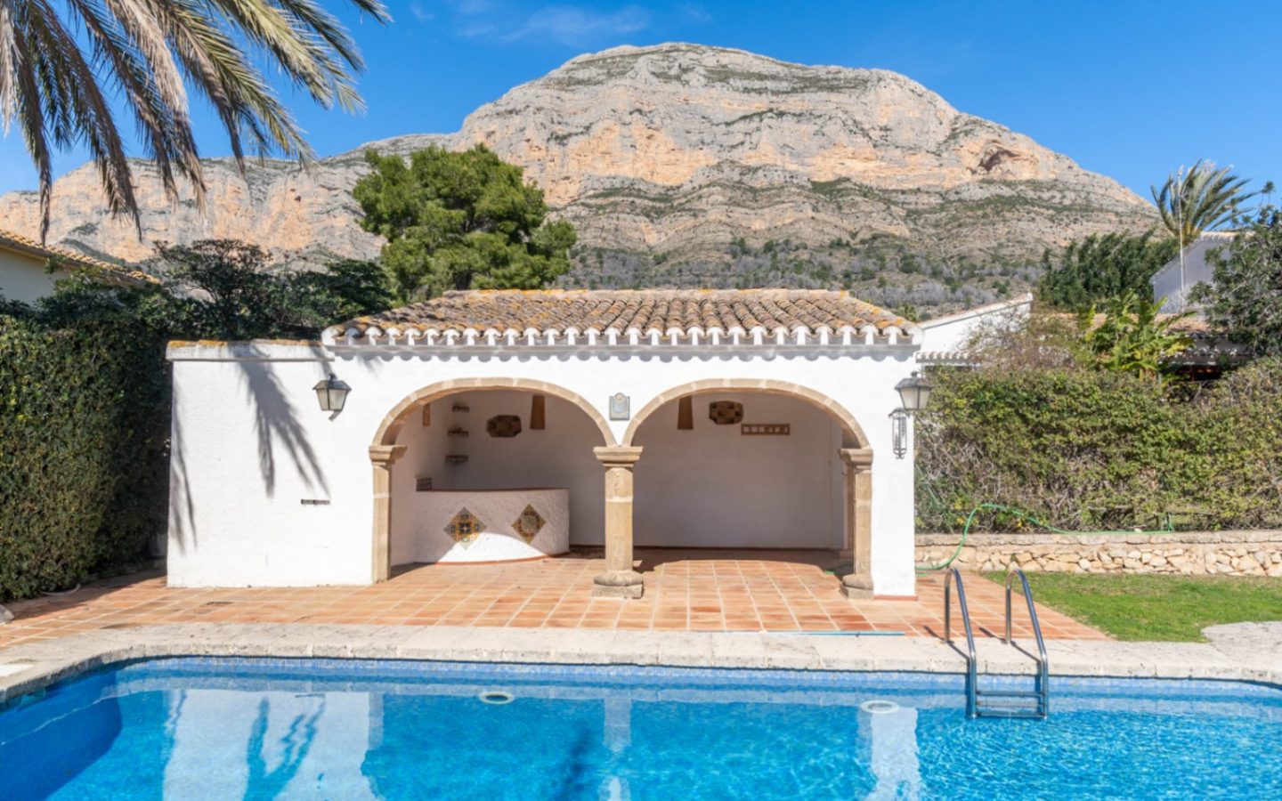 7-bedroom Villa In Jávea, Spain (622 M²)