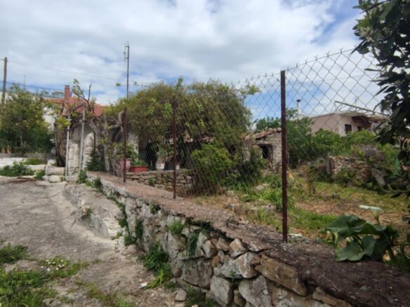 Vl552 -old Detached House 66 Sq M. – Meligalas – €37000