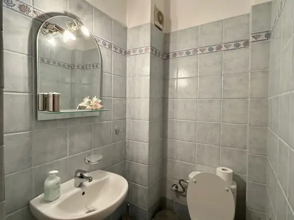 3-bedroom Flat In Alimos, Greece (118 M²)