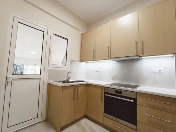 2-bedroom Flat In Attiki, Greece (75 M²)