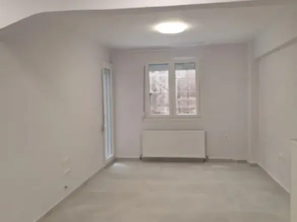 2-bedroom Flat In Center Of Thessaloniki, Greece (70 M²)