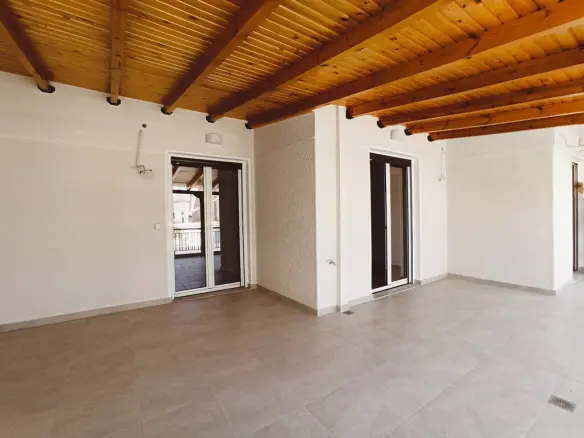 2-bedroom Flat In Attiki, Greece (75 M²)