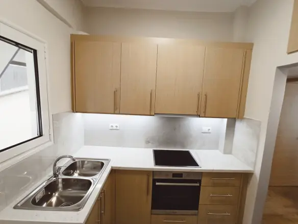 2-bedroom Flat In Attiki, Greece (75 M²)