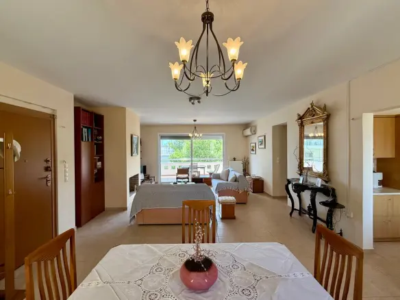 3-bedroom Flat In Alimos, Greece (118 M²)