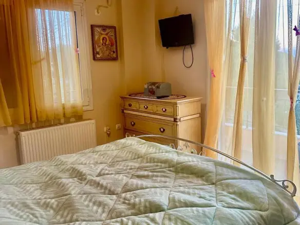 2-bedroom Flat In Loutraki-perachora, Greece (90 M²)