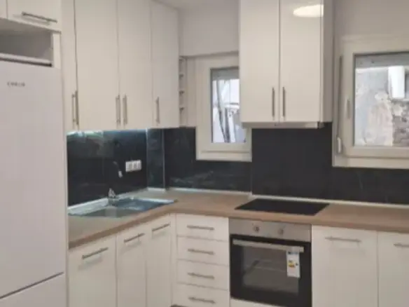 2-bedroom Flat In Center Of Thessaloniki, Greece (70 M²)