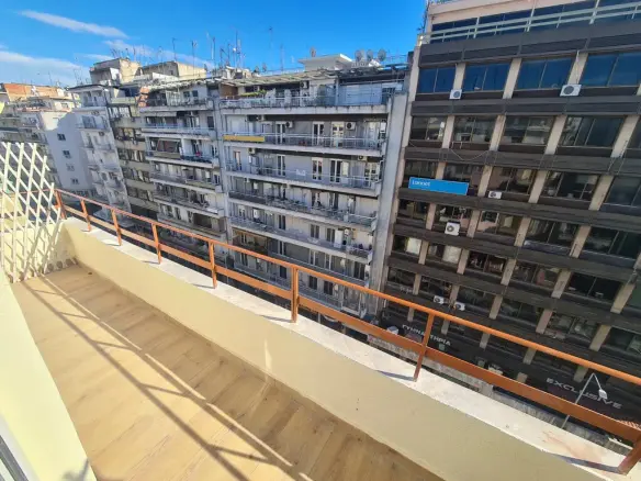 1-bedroom Flat In Center Of Thessaloniki, Greece (45 M²)