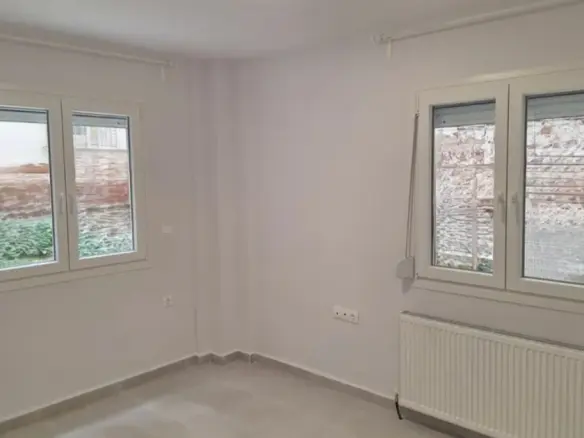 2-bedroom Flat In Center Of Thessaloniki, Greece (70 M²)