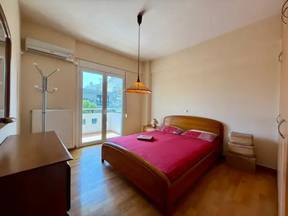 3-bedroom Flat In Alimos, Greece (118 M²)