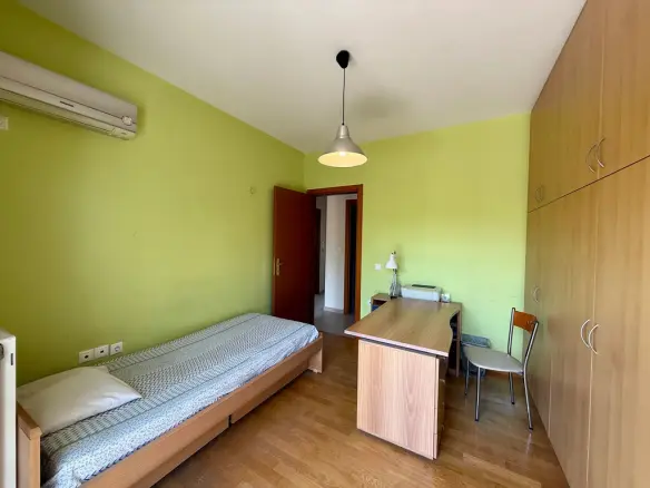 3-bedroom Flat In Alimos, Greece (118 M²)