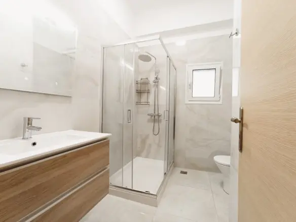 2-bedroom Flat In Attiki, Greece (75 M²)