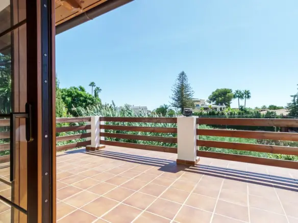 6-bedroom Villa In El Rosario, Spain (598 M²)