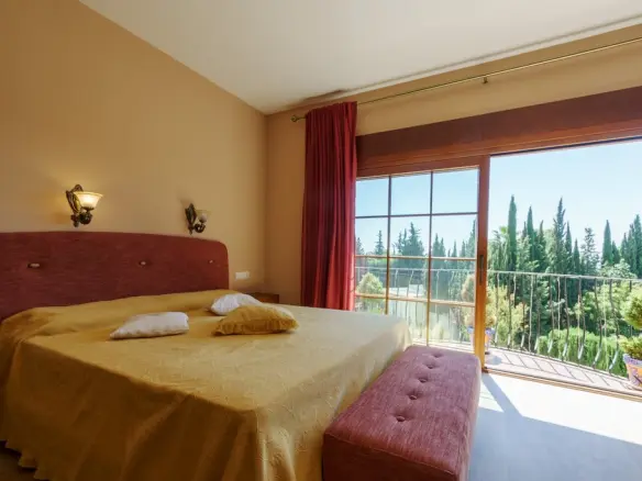 6-bedroom Villa In El Rosario, Spain (598 M²)