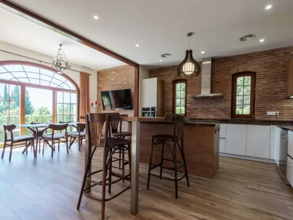 6-bedroom Villa In El Rosario, Spain (598 M²)