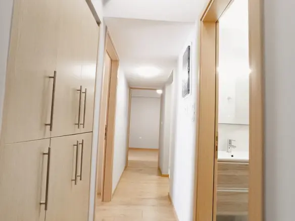 2-bedroom Flat In Attiki, Greece (75 M²)