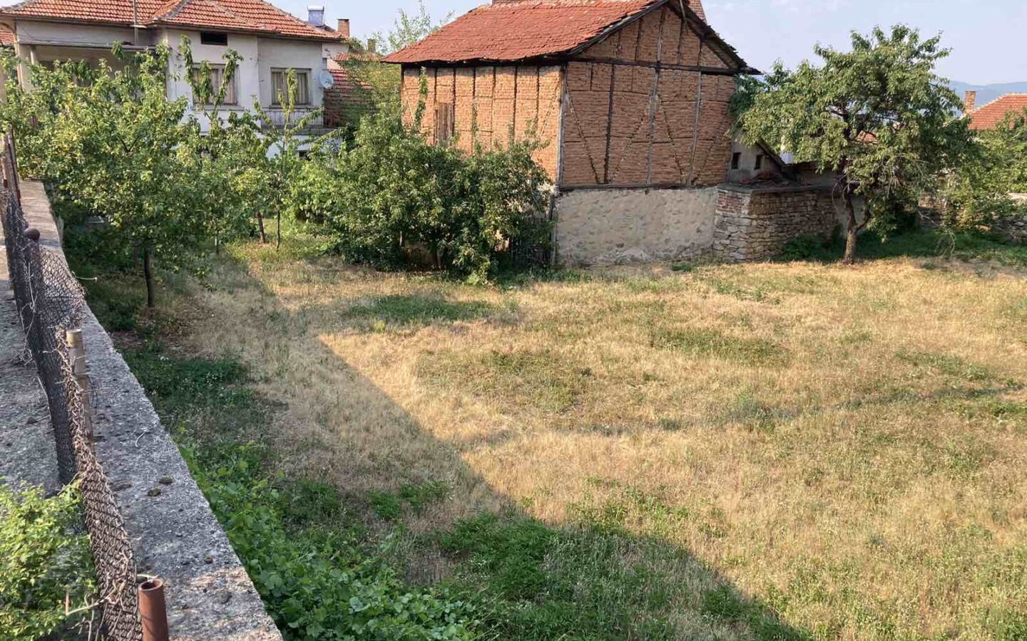 Two-story House Of 200 M² With Panoramic Views In Kostenets, Bulgaria