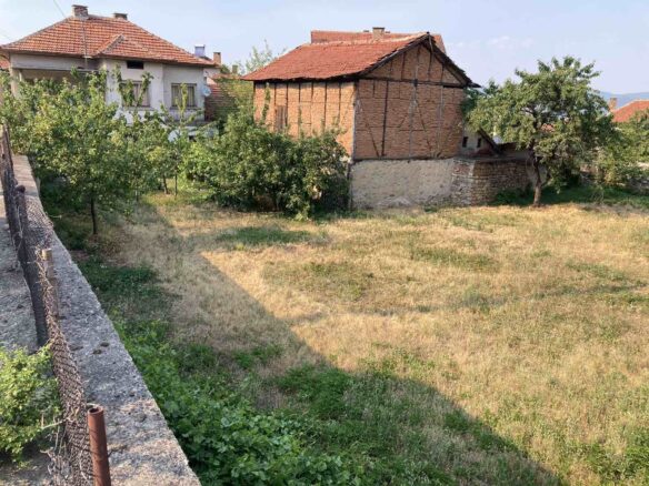 Two-story House Of 200 M² With Panoramic Views In Kostenets, Bulgaria