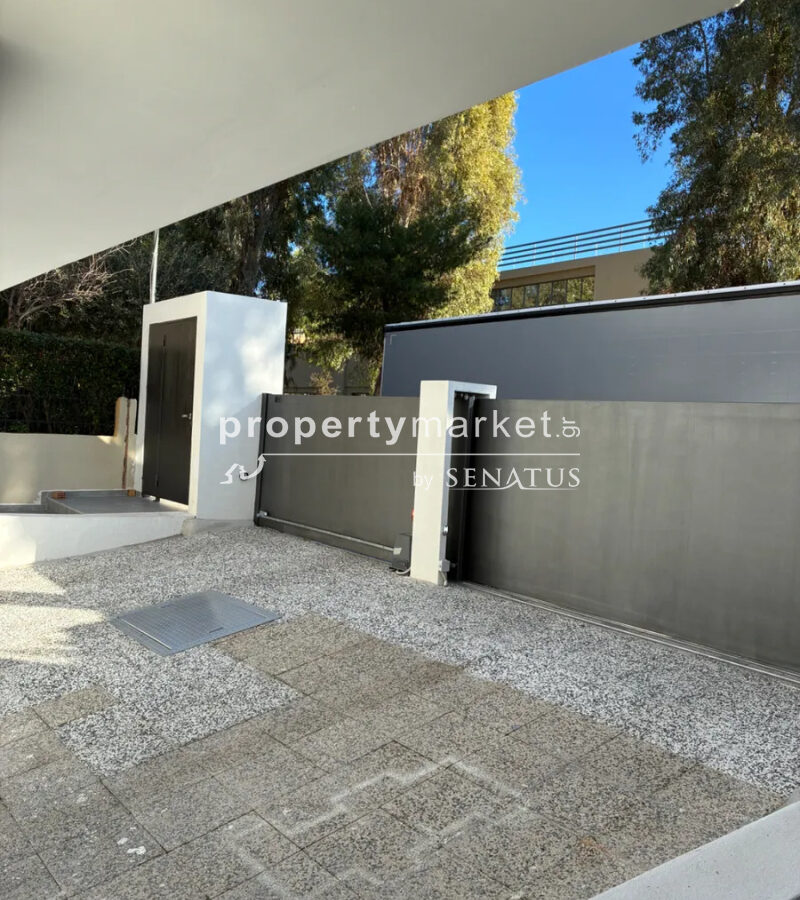 House Of 210 M² In Greece