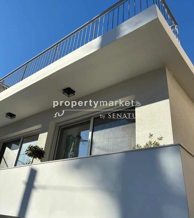 House Of 210 M² In Greece