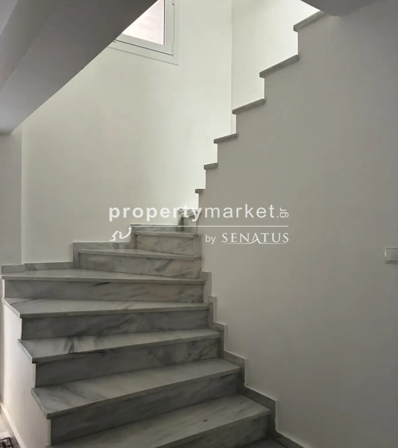 House Of 210 M² In Greece