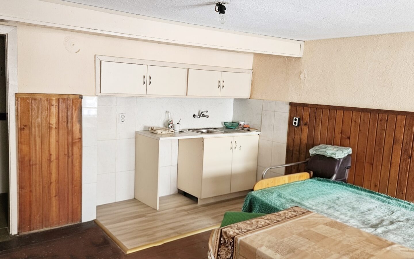 Two-story House Of 200 M² With Panoramic Views In Kostenets, Bulgaria