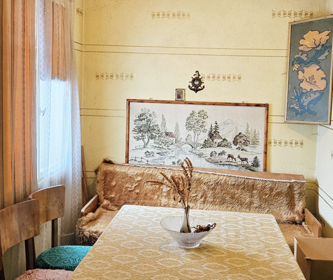 Two-story House Of 200 M² With Panoramic Views In Kostenets, Bulgaria