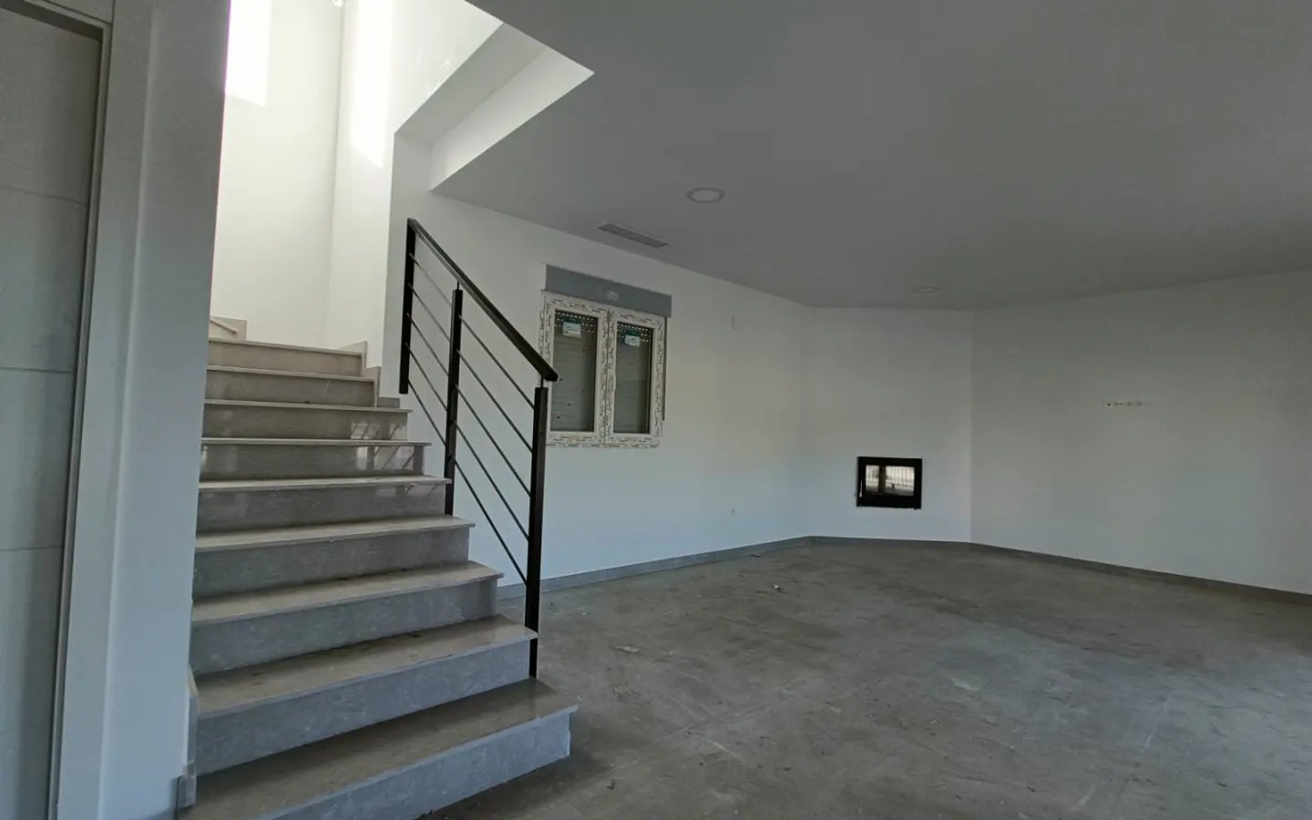3-bedroom Detached Villa In Pinoso, Spain (150 M²)